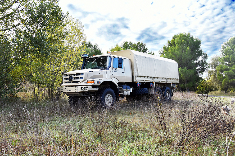 AVITAILLEUR ZETROS 7 000L